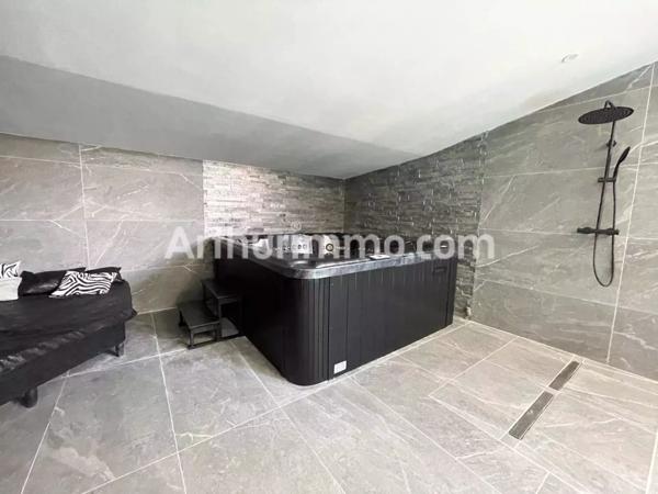 Vente Propriété 10 pièces à Fleury