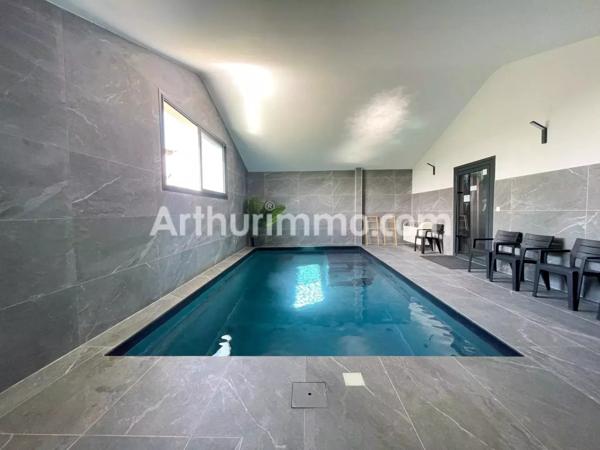 Vente Propriété 10 pièces à Fleury