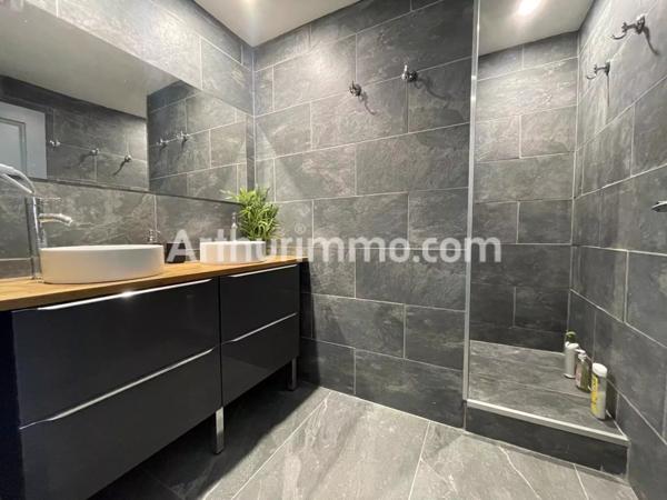 Vente Propriété 10 pièces à Fleury