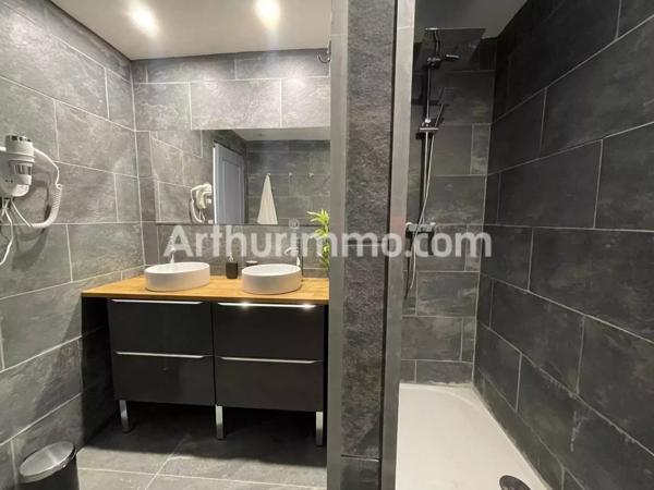 Vente Propriété 10 pièces à Fleury