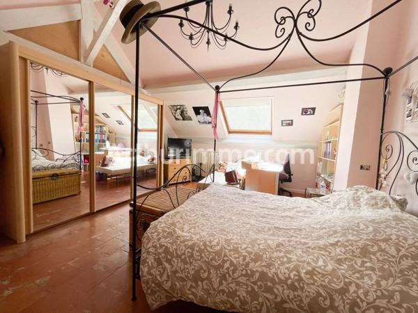 Vente Propriété 10 pièces à Fleury