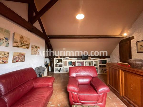 Vente Propriété 10 pièces à Fleury