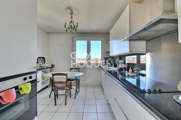 Appartement d'Exception T6 155 m² en Dernier Étage Résidence Prestigieuse 'Les Jardins de l'Europe' Lyon 3