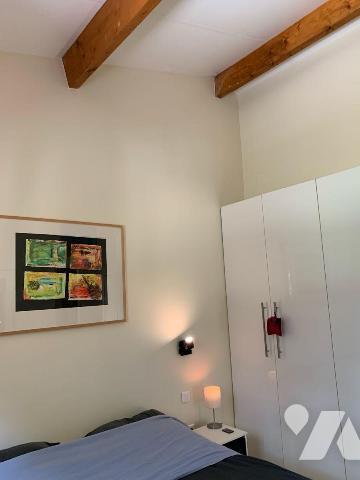 A VENDRE : Dans village de vacances proche GOURDON (Lot - 46), maison de plain-pied en très bon...