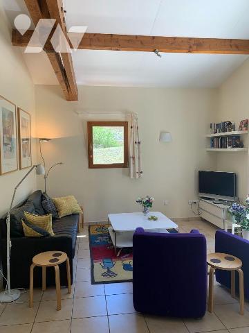 A VENDRE : Dans village de vacances proche GOURDON (Lot - 46), maison de plain-pied en très bon...