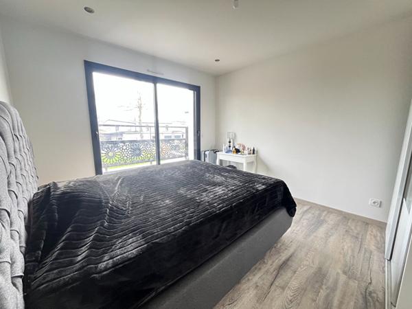 A VENDRE NOYAL CHATILLON - Maison contemporaine 2022 env.194m² - Terrain SUD OUEST 465m²