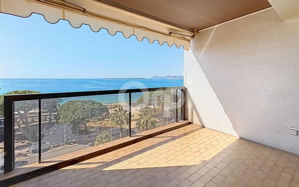 Appartement à vendre    2 pièces •  Juan-les-Pins - Antibes