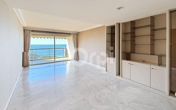 Appartement à vendre    2 pièces •  Juan-les-Pins - Antibes