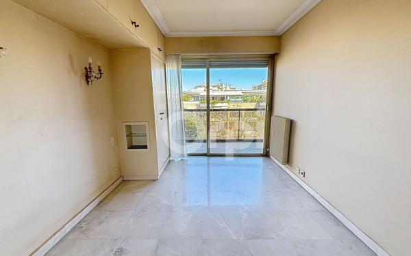 Appartement à vendre    2 pièces •  Juan-les-Pins - Antibes