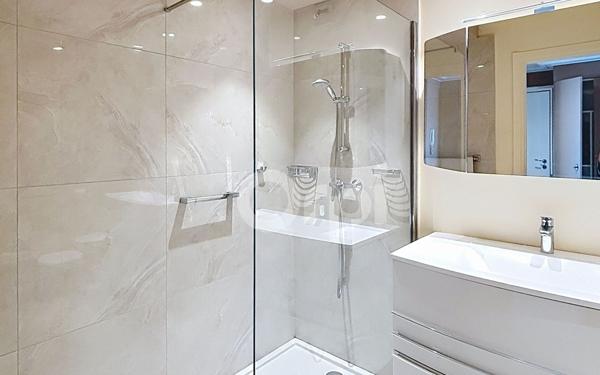Appartement à vendre    2 pièces •  Juan-les-Pins - Antibes