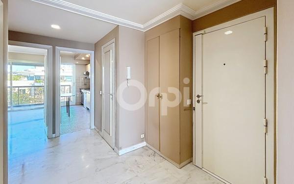 Appartement à vendre    2 pièces •  Juan-les-Pins - Antibes