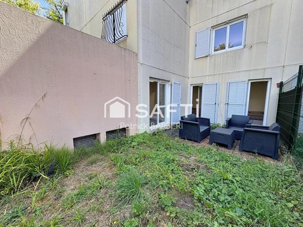 Grandes surfaces, jardin privatif et belle rentabilité à la clé