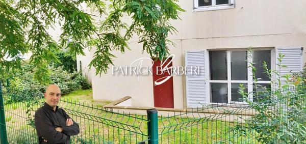 Grandes surfaces, jardin privatif et belle rentabilité à la clé