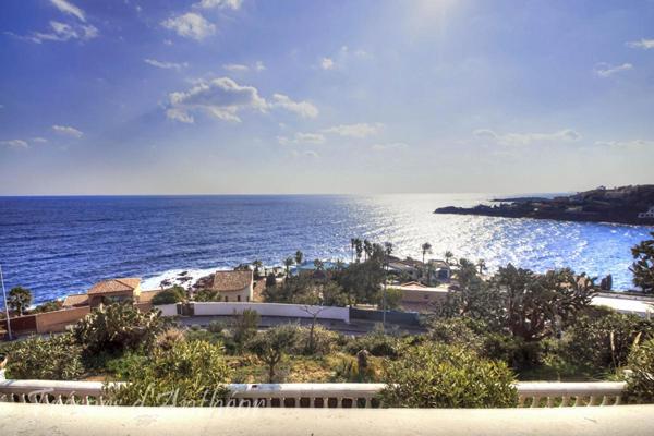 Studio 26 m² avec terrasse et vue mer panoramique à Anthéor