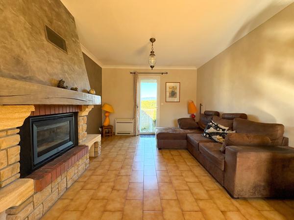 A VENDRE EXCLUSIVITE 84120 PERTUIS MAISON PLAIN PIED TYPE 3 PIECES D'ENVIRON 81M² AVEC GARAGE, PISCINE, SPA CANADIEN ET JARDIN