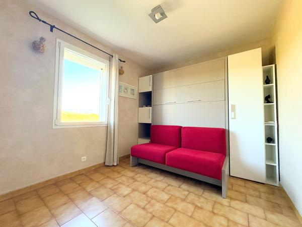 A VENDRE EXCLUSIVITE 84120 PERTUIS MAISON PLAIN PIED TYPE 3 PIECES D'ENVIRON 81M² AVEC GARAGE, PISCINE, SPA CANADIEN ET JARDIN