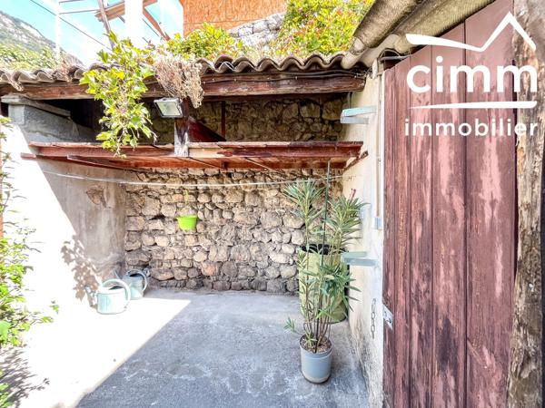 CHARME - CARACTERE - EMPLACEMENT DE PROXIMITE :