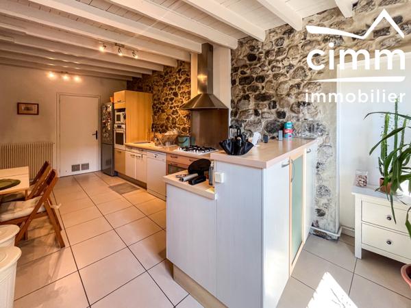 CHARME - CARACTERE - EMPLACEMENT DE PROXIMITE :