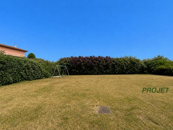 Terrain
        
        - 750 m² Exclusivité 275 000 € *