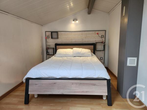 Maison à vendre  6 pièces - 139,17 m 2   CISSAC MEDOC  - 33