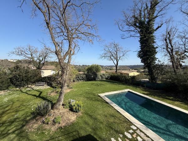 Maison à vendre  6 pièces - 200 m2 CHATEAUNEUF GRASSE - 06
