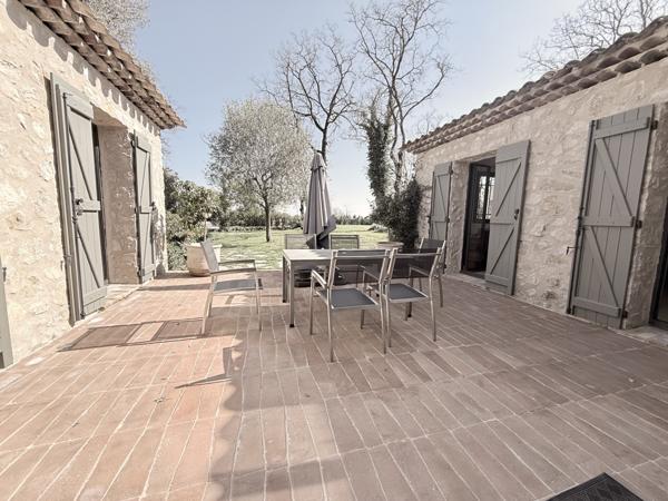 Maison à vendre  6 pièces - 200 m2 CHATEAUNEUF GRASSE - 06