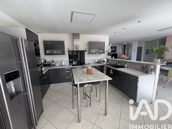 Maison à vendre 6 pièces 146 m² Peyrole