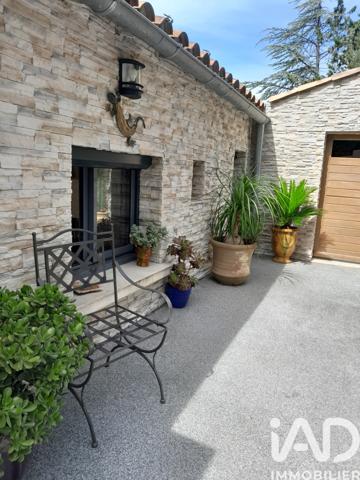 Maison à vendre 6 pièces 150 m² Nîmes