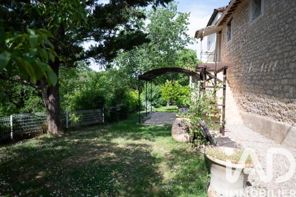 Maison à vendre 8 pièces 387 m² Cahuzac-sur-Vère