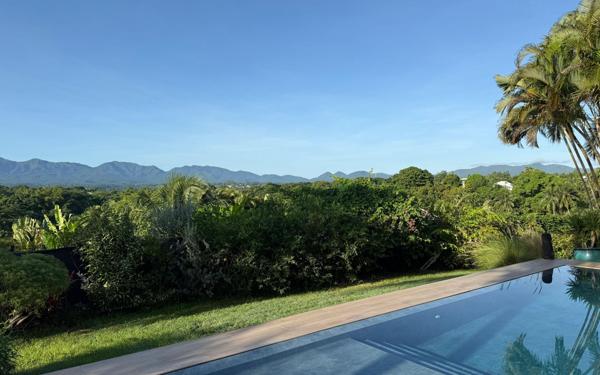 Maison à vendre    5 pièces • 125 m2 Baie-Mahault