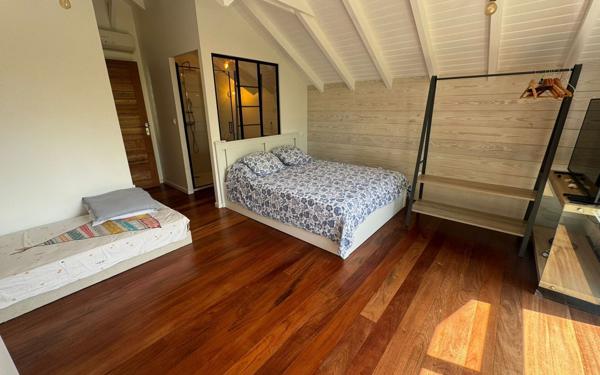 Maison à vendre    5 pièces • 125 m2 Baie-Mahault