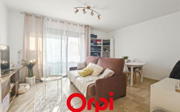 Appartement à vendre    1 pièce • 24,22 m2 Bandol