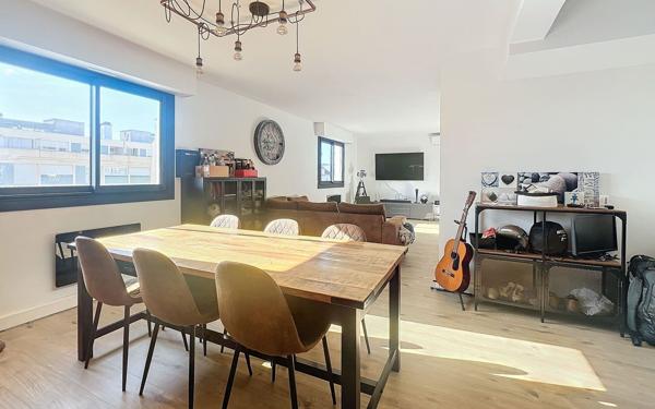 Appartement à vendre    4 pièces • 103,47 m2 Pau