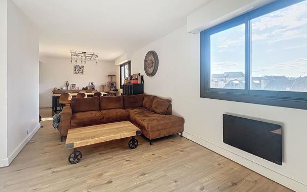 Appartement à vendre    4 pièces • 103,47 m2 Pau