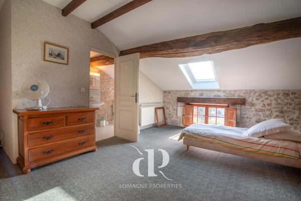 Mauvezin (32120) Le paradis au sommet d'une colline : Un domaine intemporel en pierre avec des vues panoramiques