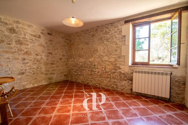 Mauvezin (32120) Le paradis au sommet d'une colline : Un domaine intemporel en pierre avec des vues panoramiques