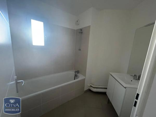 Appartement à louer 3 pièces 69.75m²