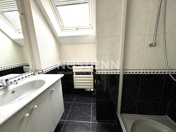 Appartement à vendre à Vannes 145 m² dernier étage avec vue dégagée et un grand garage