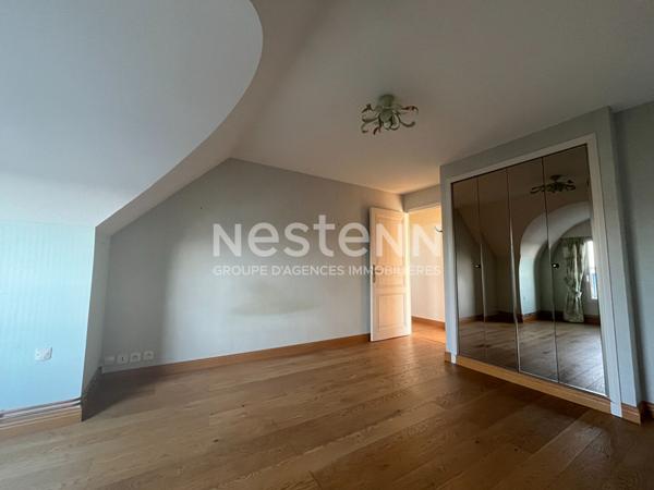 Appartement à vendre à Vannes 145 m² dernier étage avec vue dégagée et un grand garage