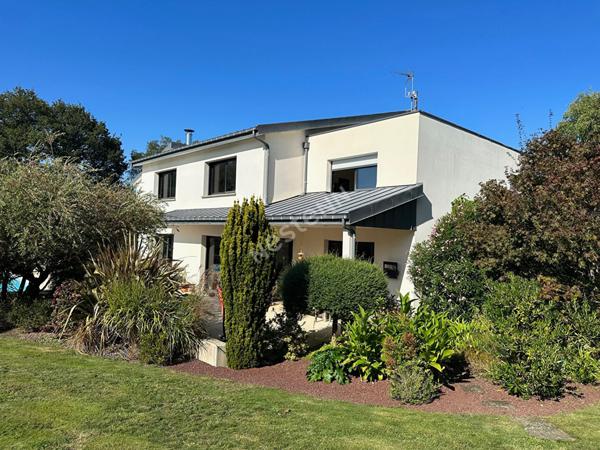 Belle propriété à Ploërmel (56800)