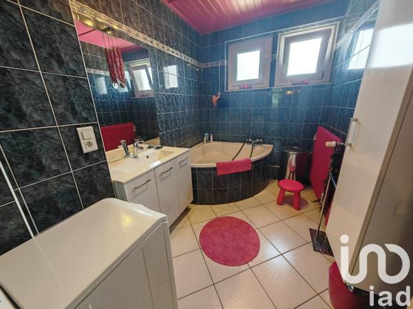 Duplex 7 pièces de 204 m² à Montlebon (25500)