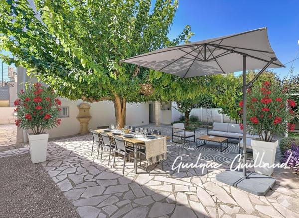 Maison  de ville avec jardin et garage 5 pièces-Nîmes Jean-Jaurès