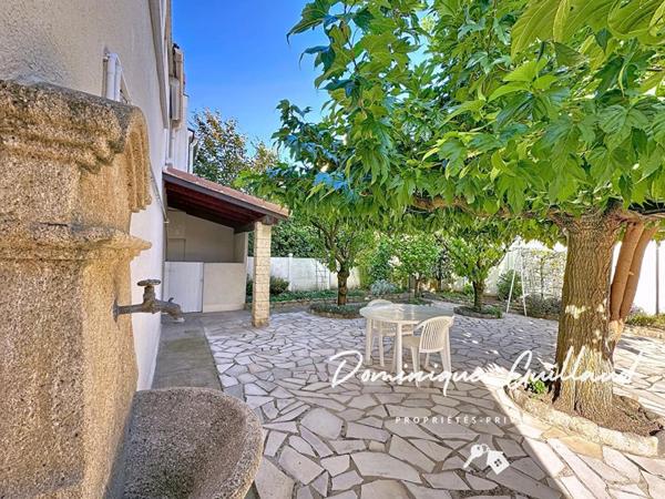 Maison  de ville avec jardin et garage 5 pièces-Nîmes Jean-Jaurès