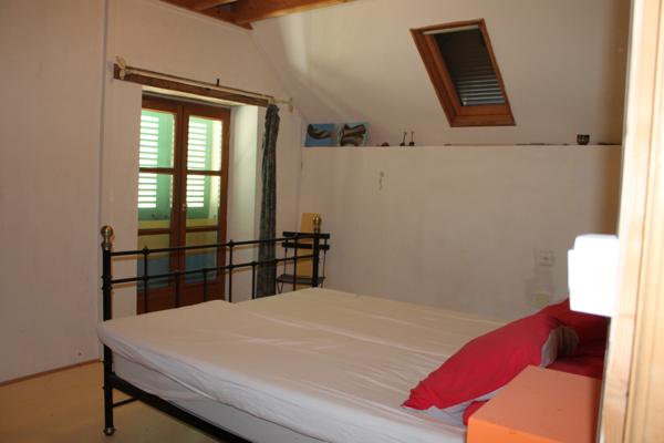 VENDU - Saint Jeanvrin - Ferme avec grande grange sur un terrain de 4025 m2 avec vue dégagée. Saint-Jeanvrin (18370)