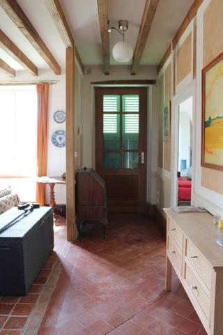 VENDU - Saint Jeanvrin - Ferme avec grande grange sur un terrain de 4025 m2 avec vue dégagée. Saint-Jeanvrin (18370)