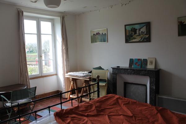 VENDU - Saint Jeanvrin - Ferme avec grande grange sur un terrain de 4025 m2 avec vue dégagée. Saint-Jeanvrin (18370)