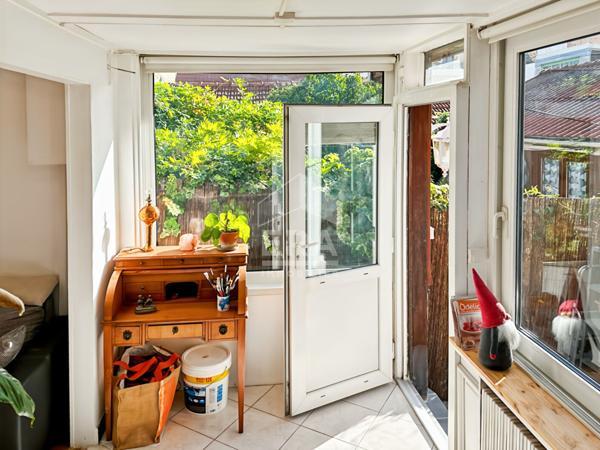 Maison Montreuil 3 pièce(s) 55.03 m2 avec cour et terrasse