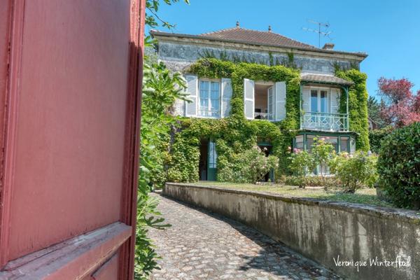 Propriete à vendre 8 pièces NEZEL (78)-231m²-7 chambres-garage-dépendance-terrain 1605m²