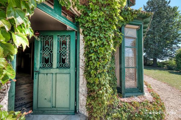 Propriete à vendre 8 pièces NEZEL (78)-231m²-7 chambres-garage-dépendance-terrain 1605m²