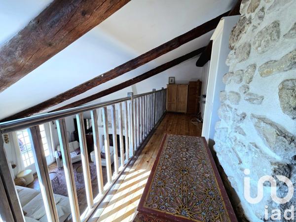 Mas 5 pièces de 165 m² à Caderousse (84860)
